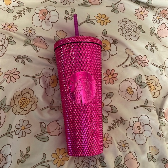 Starbucks cup, smoke free home. Paid $45 used it handful of times. - Picture 1 of 1